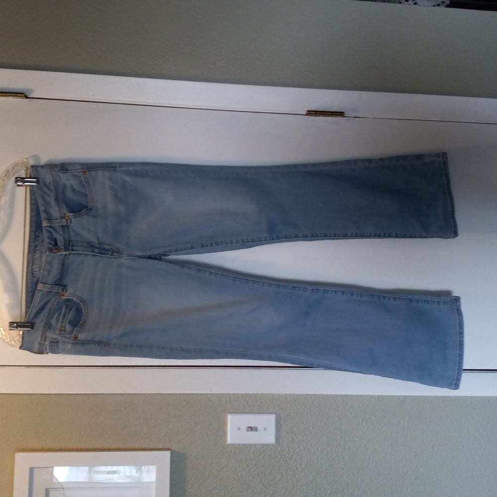 American Eagle Outfitters Kick Boot Light Wash Blue Denim Jeans Size 10